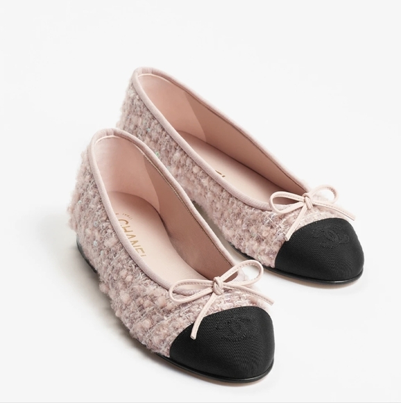 Chanel pink tweed flats - Picture 1 of 4